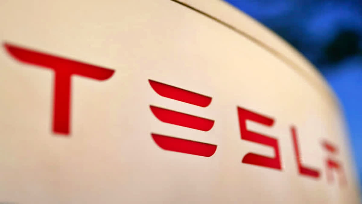 An injury report revealed that a malfunctioning robot reportedly attacked an engineer at Tesla's Giga Texas factory near Austin. The data shows one in every 21 Giga Texas workers was injured on the job in 2022.