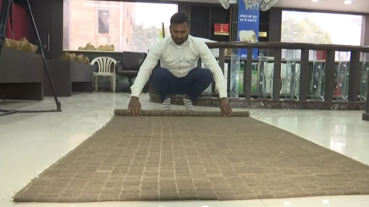 Mat made from cow dung in Chhattisgarh