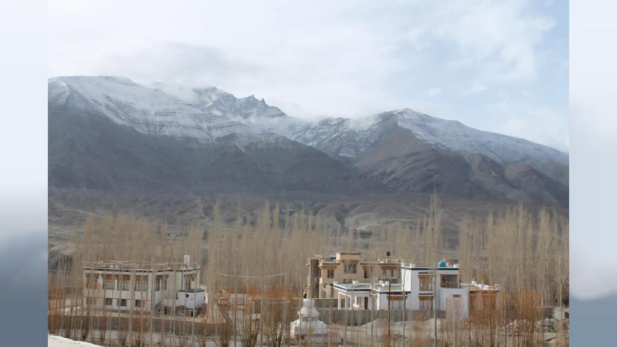 Leh Weather Remains Cloudy, While Kargil Receives Snowfall