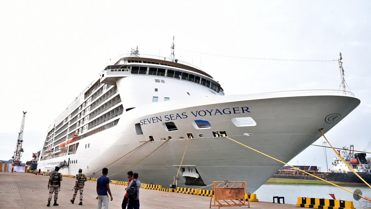 Seven Seas Voyager