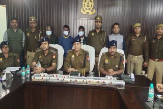 पुलिस ने 3 शातिर चोरों को पकड़ा.