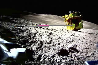 Japan's moon explorer, JAXA, successfully resumed its mission after several days without sunlight. The probe, which missed its solar panels, successfully established communication with the Moon, taking pictures of the Moon's surface and transmitting them to Earth.