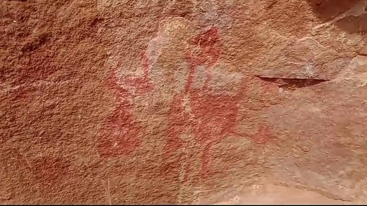 rock paintings in Abchand caves