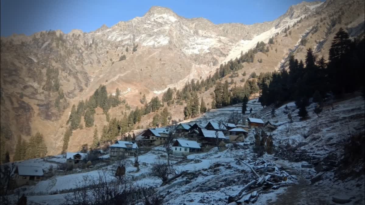 A breathtaking view of a village in Anantnag