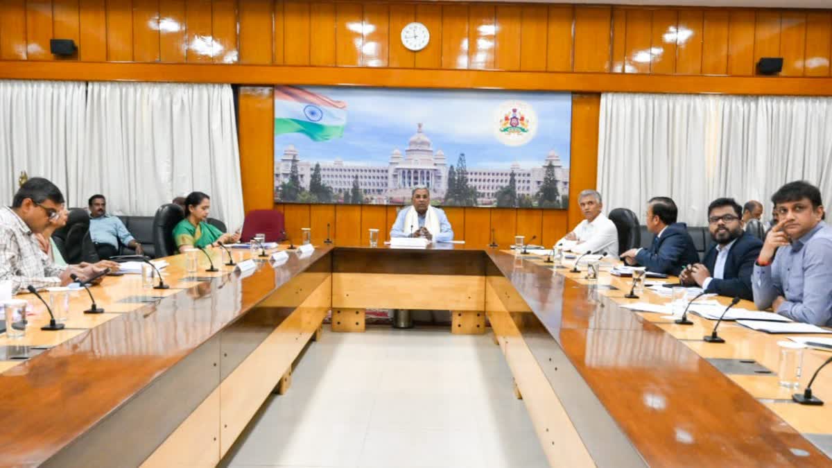 CM MEETING WITH OFFICIALS