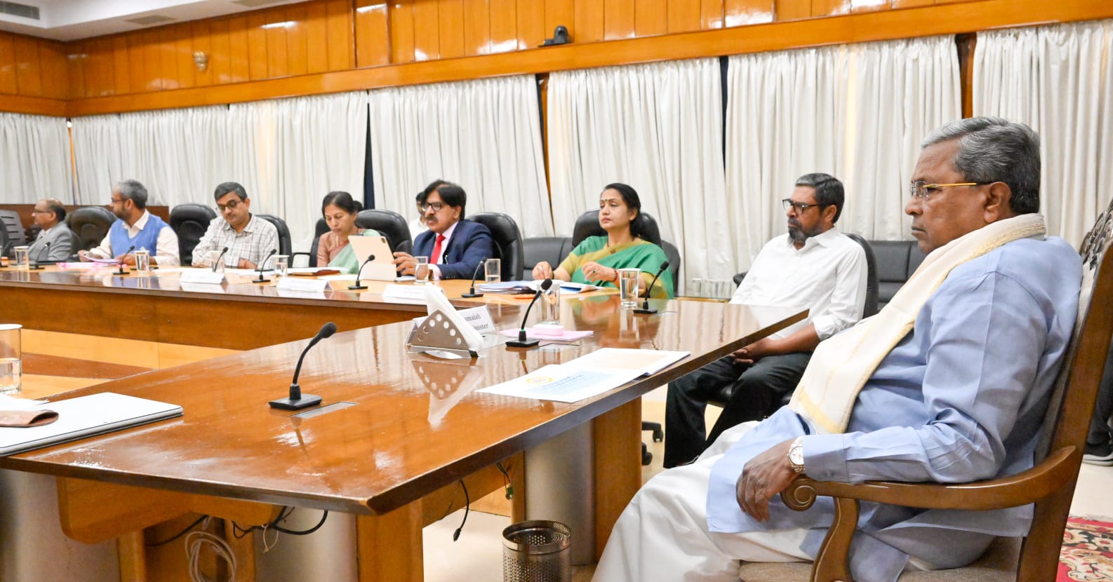 CM SIDDARAMAIAH MEETING