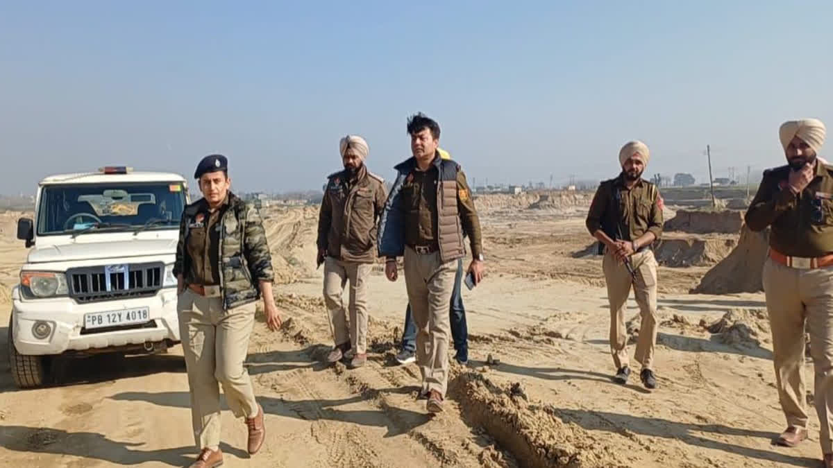 To stop illegal mining, Rupnagar police seized 11 tippers and 3 Poklen machines