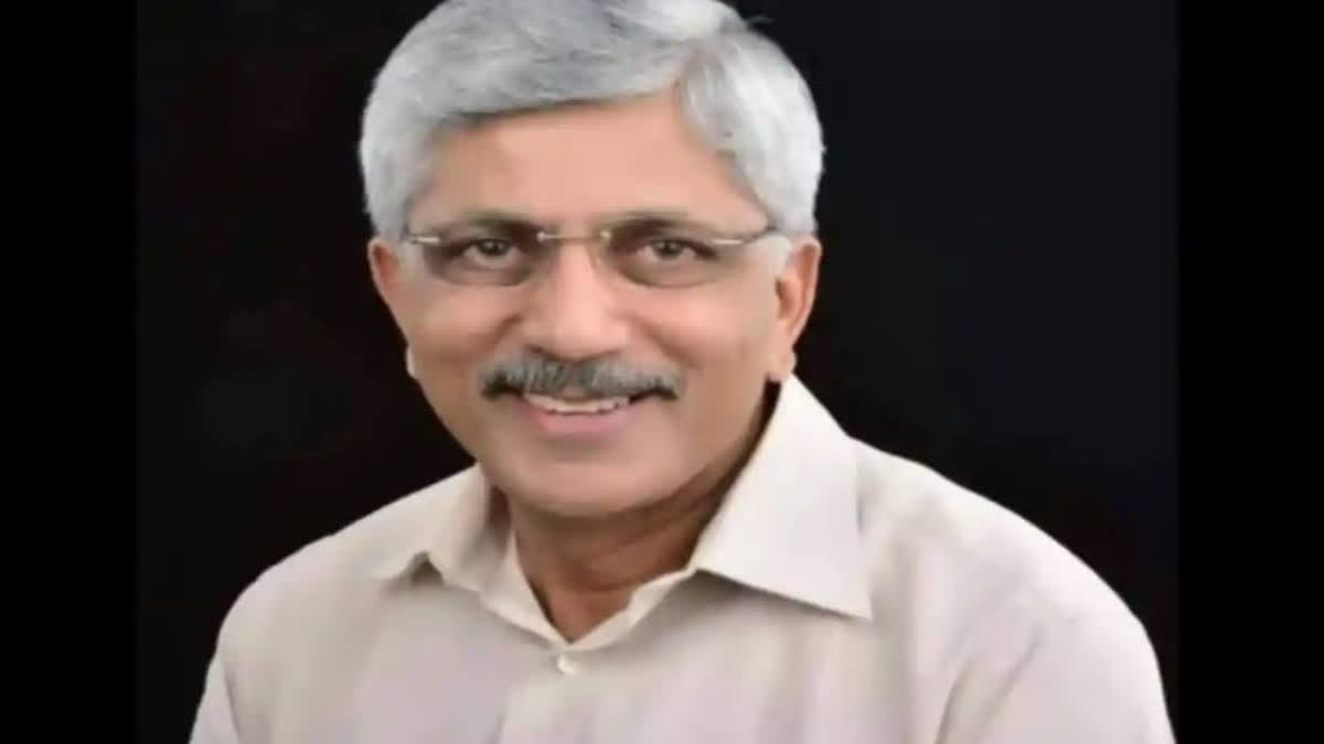 jayaprakash hegde will submit caste census report to CM Siddaramaiah