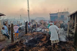 सुपौल में 100 घर जलकर राख