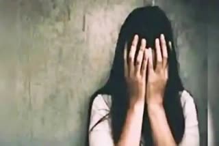 Cop arrested  raping 20 year old student  Anjay More  അഞ്ജയ് മോറെ  ബലാത്സംഗം