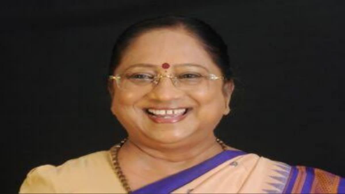 Meenakshi Patil  passes away