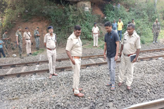 Decapitated body of youth found on railway track in Dumka