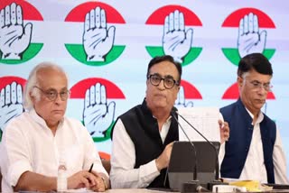 Press conference of Congress leaders on giving income tax notes