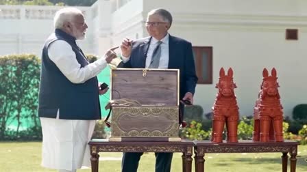 Modi Gift to Bill Gates