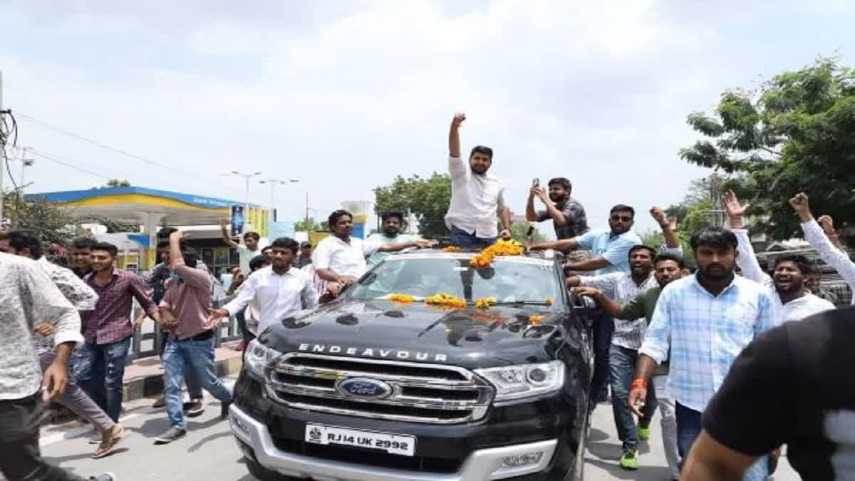 Barmer Independent Candidate Campaigned in Vehicle 'Booked by Ex-CM Ashok Gehlot'