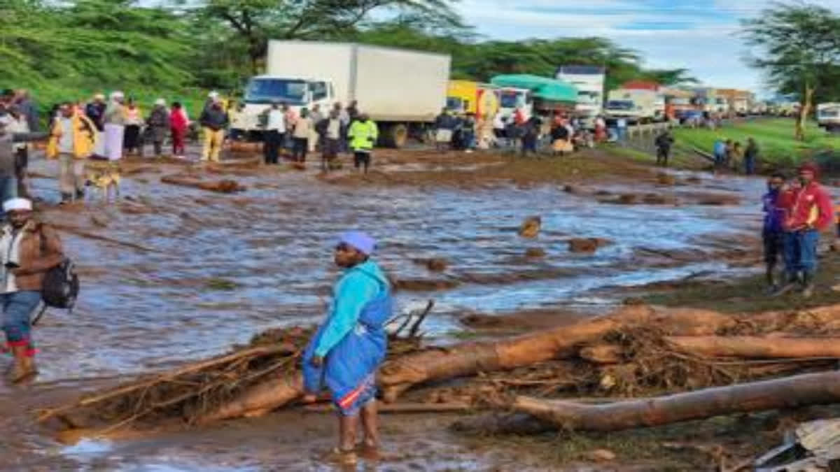A dam collapsed in western Kenya, killing at least 40 people, causing water to flood through houses and cut off a major road. The Old Kijabe Dam, prone to flash floods, collapsed, causing mud, rocks, and uprooted trees to spill downstream. Heavy rains have already killed nearly 100 people and delayed school openings.