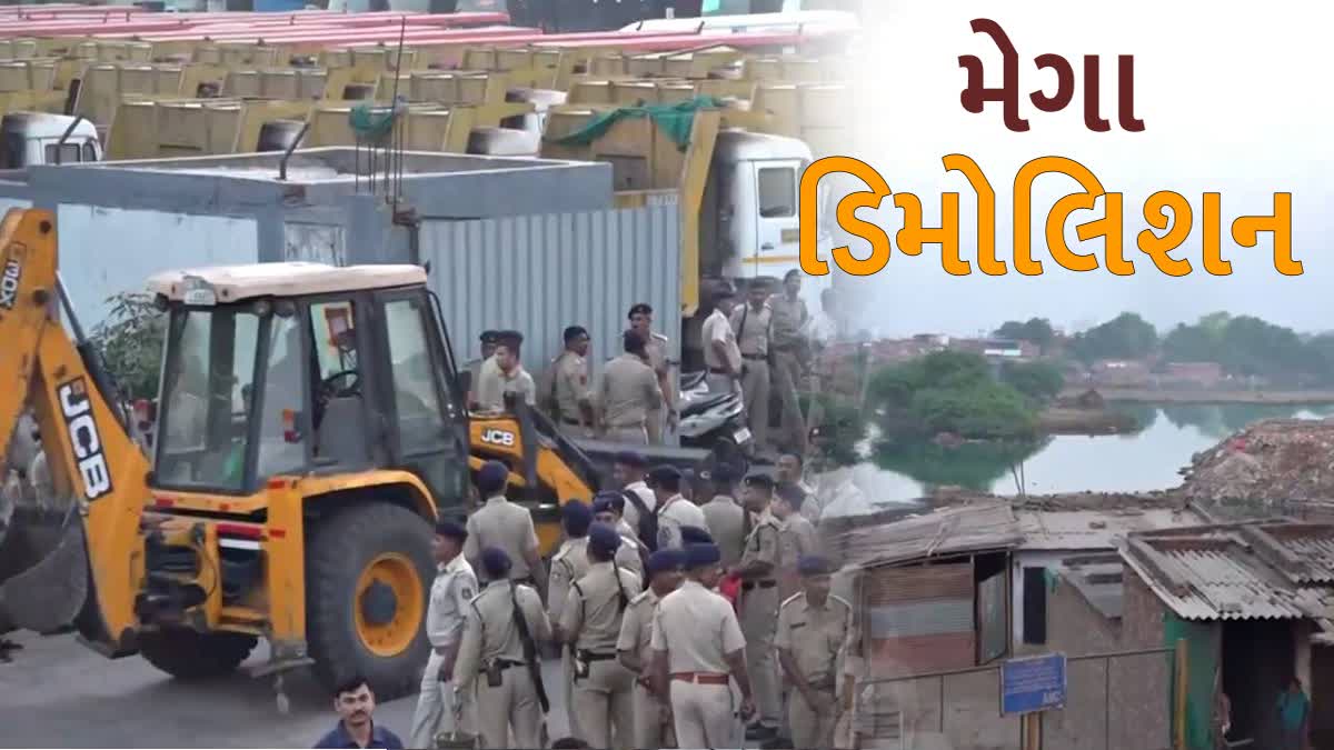 ચંડોળા તળાવમાં અમદાવાદની અત્યાર સુધીની સૌથી મોટી ડિમોલેશન ડ્રાઈવ, CMએ યોજી  ઉચ્ચ સ્તરીય બેઠક