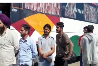 A batch of Kashmiri students arrive in Srinagar.