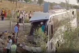 Private bus overturns on Delhi Mumbai Expressway leading to the death of a teenage girl and injuries to over two dozen others on Wednesday May 29, 2024
