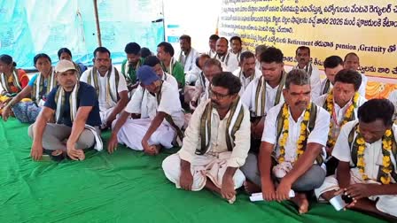 Priests Protest in Medaram