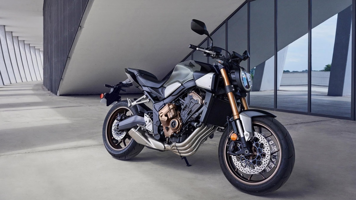 top-five-most-powerful-motorcycles-in-india-under-rs-10-lakh-engine-specifications-and-more