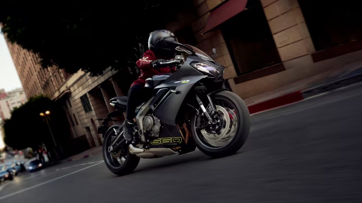 top-five-most-powerful-motorcycles-in-india-under-rs-10-lakh-engine-specifications-and-more