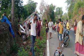 two-people-died-in-latehar-road-accident