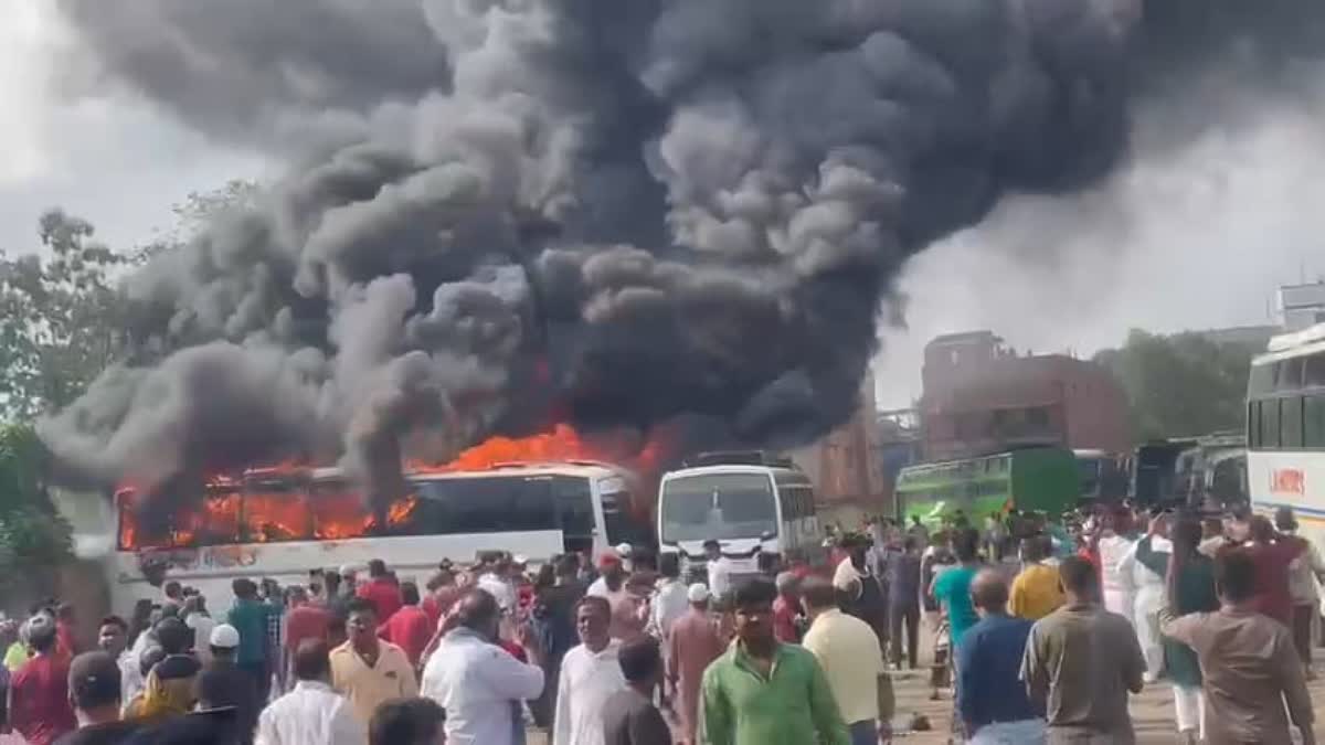 fire at Khadgarha bus stand in Ranchi