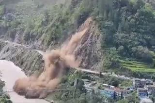 mountain collapsed in Chamoli