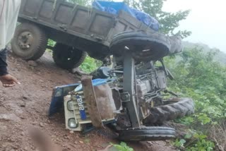 tractor overturned in sahibganj