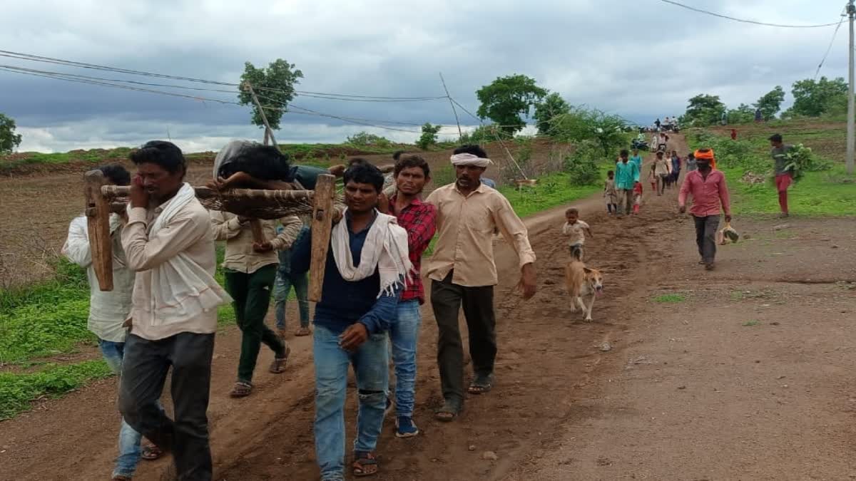 ambulance not reach village