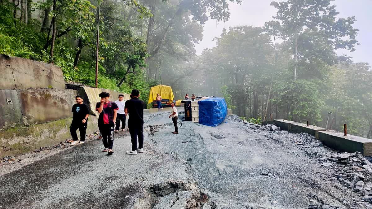 10 NH Shuts Down over Landslide
