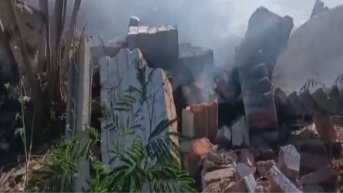 FIRECRACKER FACTORY ACCIDENT  പടക്കശാലയില്‍ പൊട്ടിത്തെറി  VIRUDUNAGAR EXPLOSION  തമിഴ്‌നാട്ടില്‍ തീപിടിത്തം