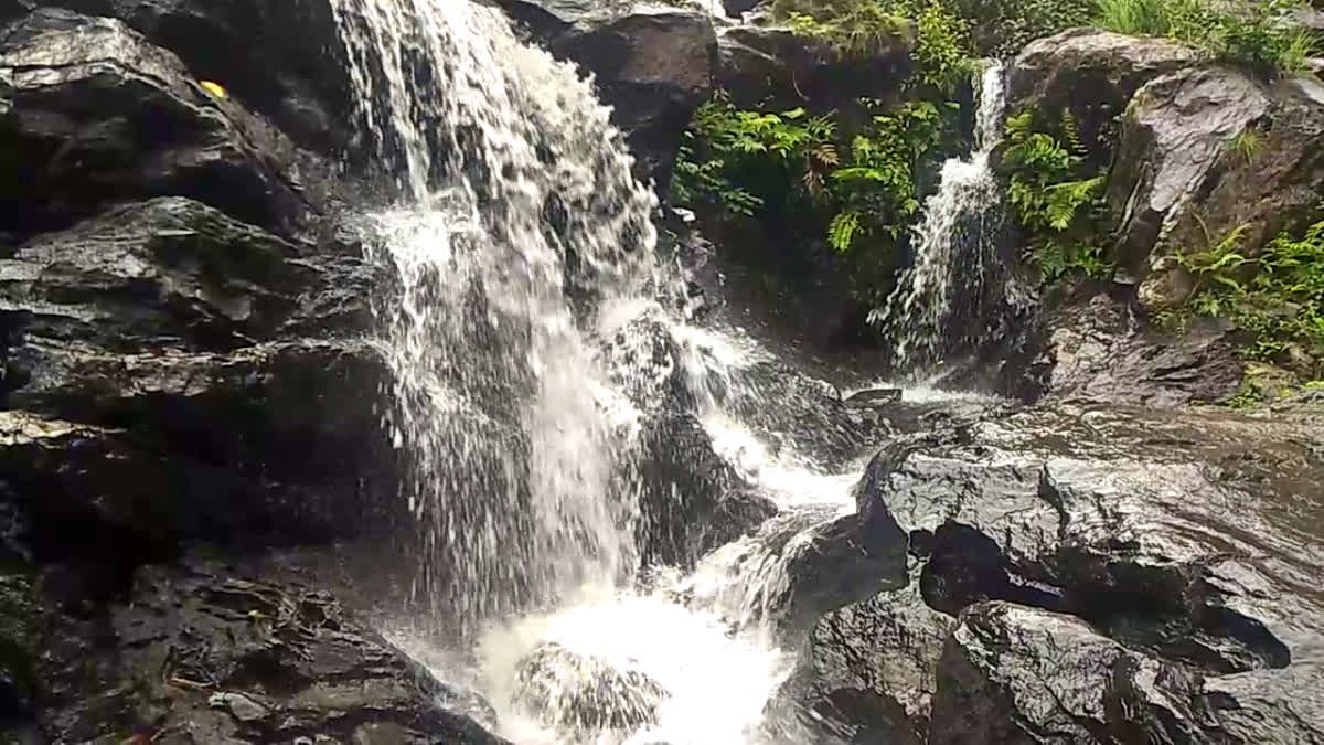 TOURIST PLACE IN KARNATAKA  MONSOON TOURIST ATTRACT SPOT  WATERFALLS IN KODAGU  കുടക്‌ വെളളച്ചാട്ടം