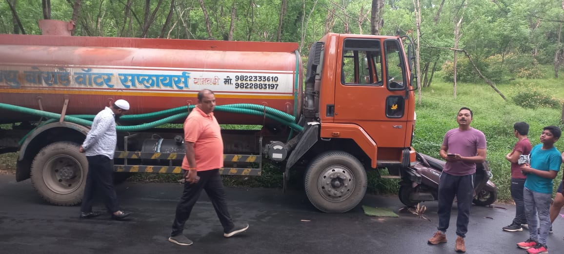 Minor Boy Driving A Water Tanker  Water Tanker Hit The Women  Maharashtra Accident