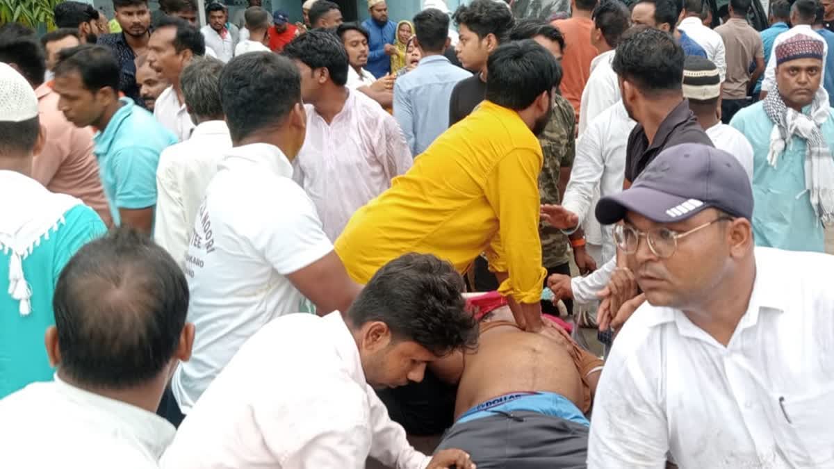 Ashura procession  Muharram procession accident  Ashura procession accident  electrocuted to death  Jharkhand Bokaro procession  ആശൂറ ഘോഷയാത്ര  വൈദ്യുതാഘാതമേറ്റ് മരണം  ഘോഷയാത്രക്കിലെ വൈദ്യുതാഘാതമേറ്റ് മരണം  ജാർഖണ്ഡിൽ ഷോക്കേറ്റ് മരിച്ചു  ആശൂറ ഘോഷയാത്രയ്‌ക്കിടെ അപകടം