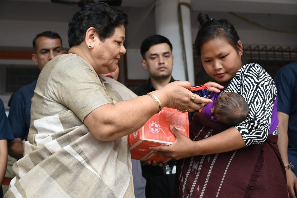 Governor Anusuiya Uikey meets people in relief camp  in Churachandpur