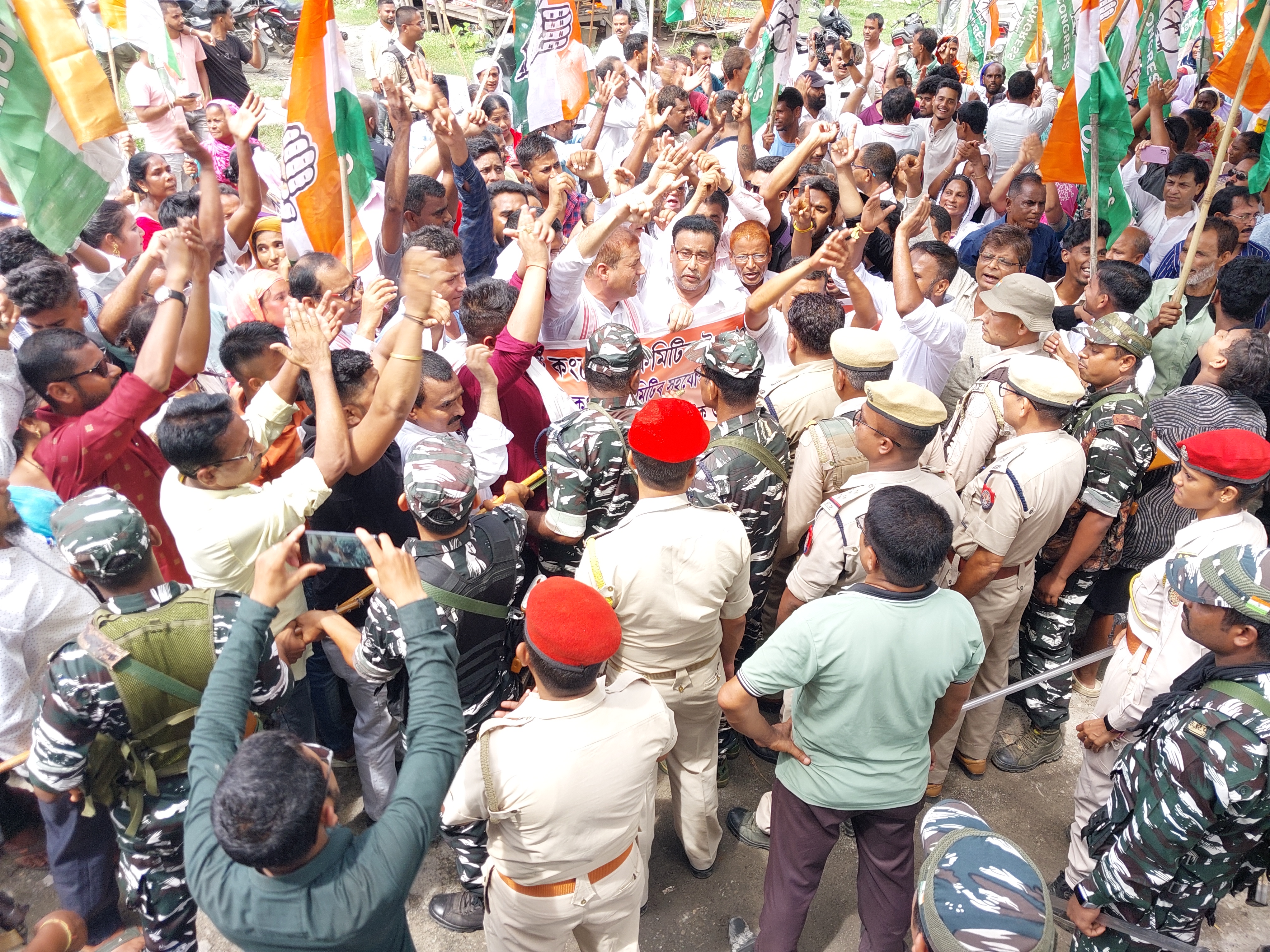 congress hold protest in rangia