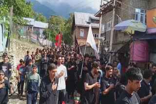 youm-e-ashura-celebrated-in-tral-with-religious-fervour