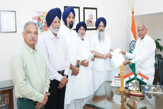 Shiromani Akali Dal appealed to Governor for conduct a judicial inquiry of floods in Punjab