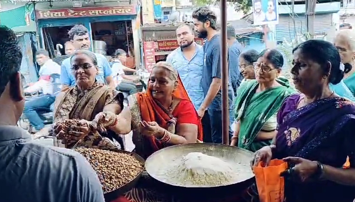 SAGAR WOMEN LOOTED MARKET