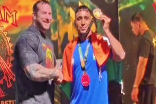 inspiring story of Gold Medalist Ajay Yadav Who was rickshaw puller before joining  army