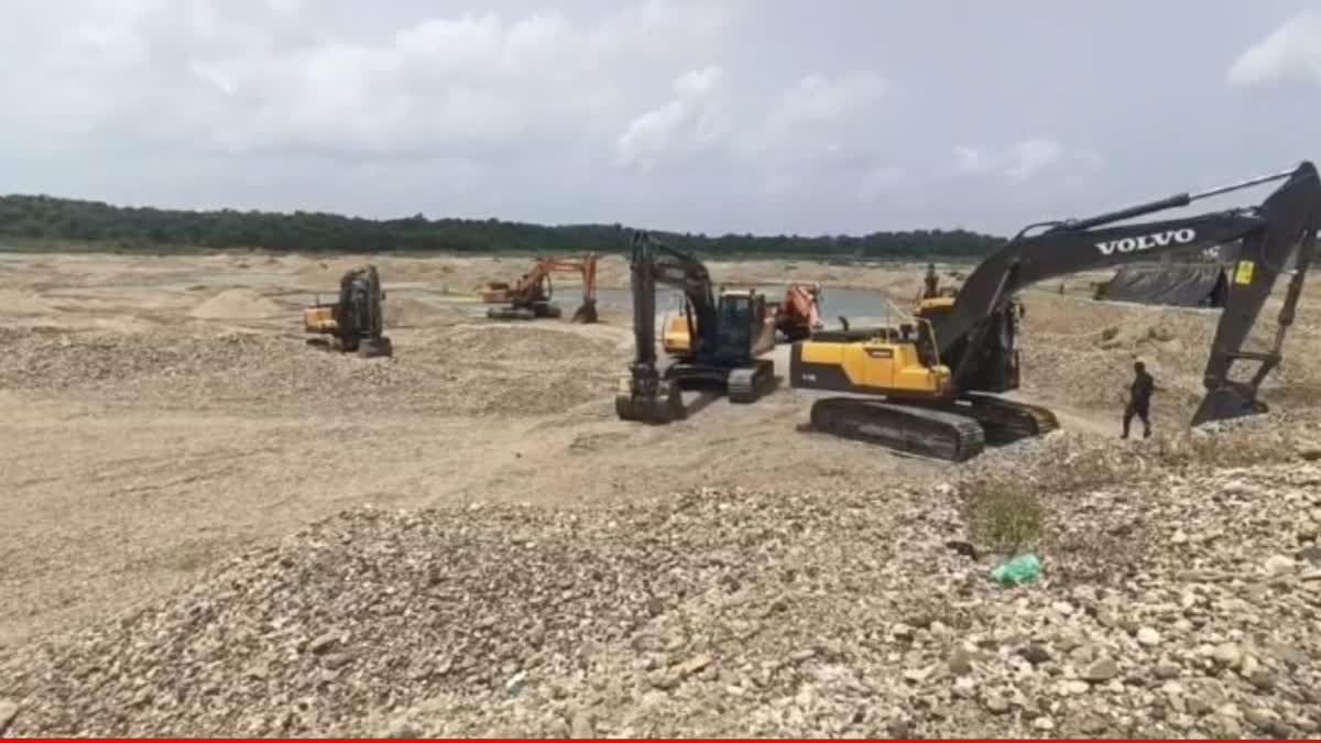 black-business-of-sand-mining-from-mahisagar-river-caught