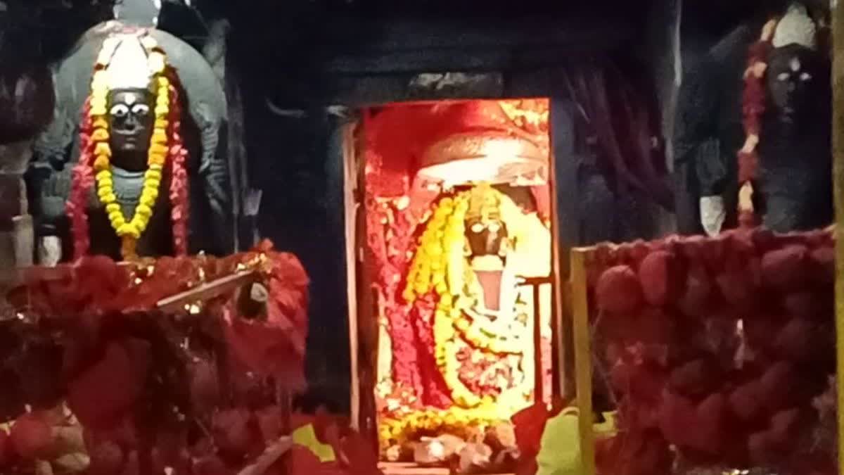 Raksha Bandhan in Maa Danteshwari Temple