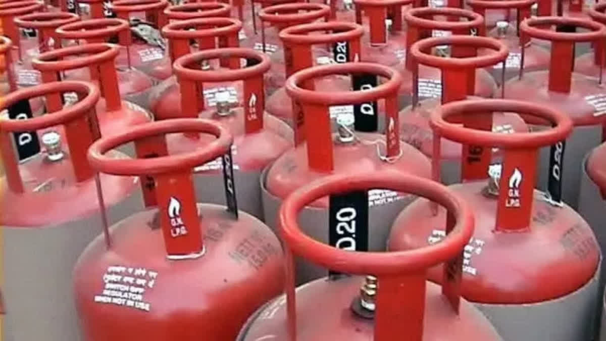 Ahead of state elections, LPG price cut by Rs 200; Minister says 'gift by PM on Raksha Bandhan and Onam'