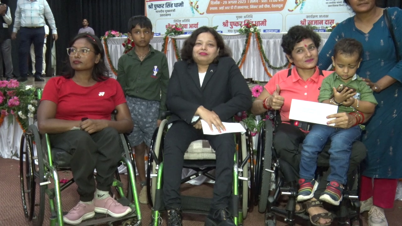 Uttarakhand Para Badminton Player Demanding Job