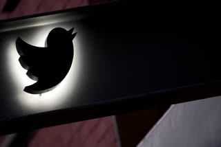Twitter Lite downloads increased x Revenue increased x weekly active users drop