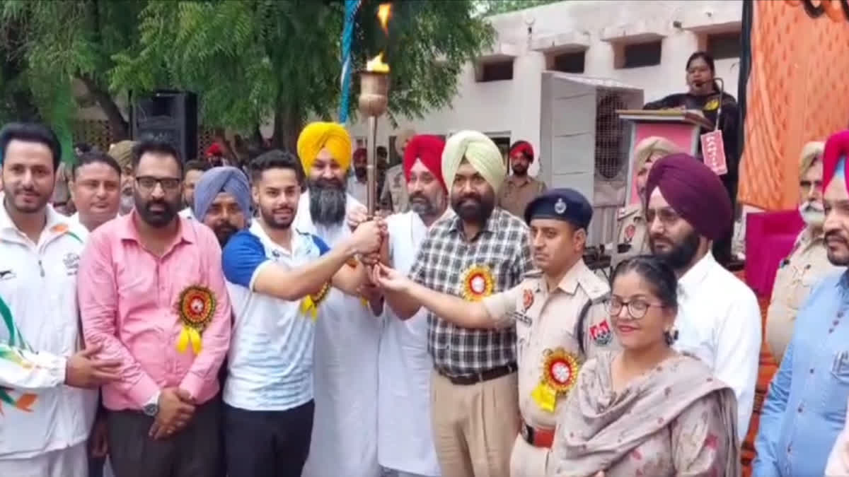 The torch of khedan watan punjab diyan reached Mansa, Deputy Commissioner welcomed