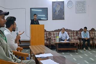 AMU students successfully organized Siddons Debating Club