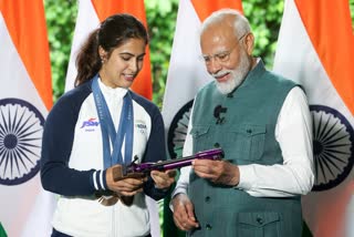 manu bhaker and pm narendra modi